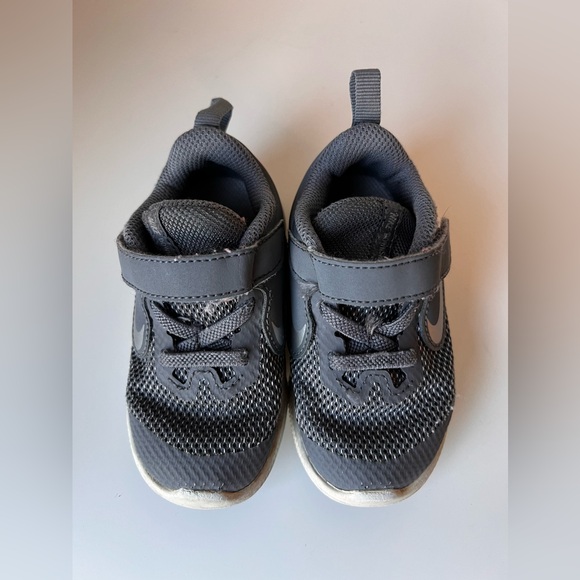 Nike Unisex-Baby Downshifter Toddler Velcro Running Shoes - Size 6C - Picture 3 of 9